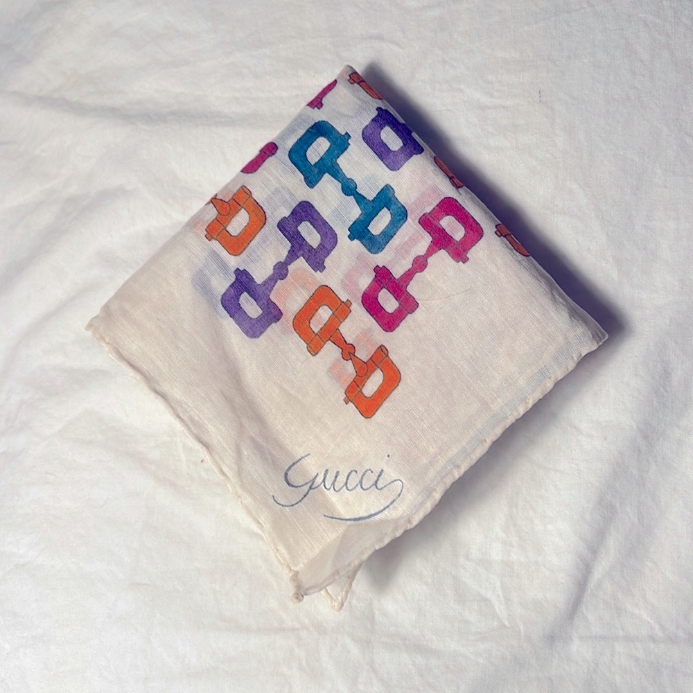 Vintage Gucci pocket square, 100% cotton, made in Italy